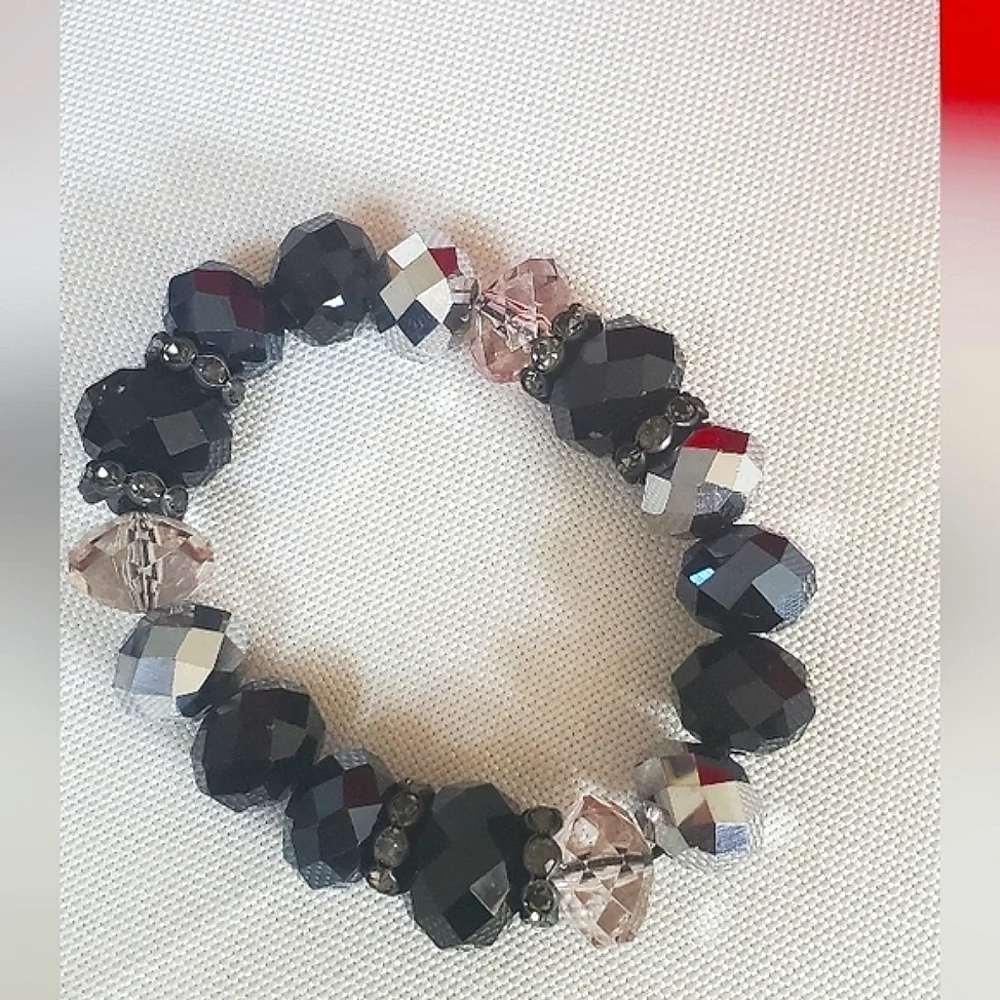 N/A black silver